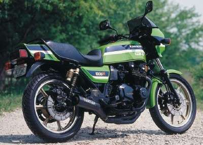 1982 kawasaki kz1000r motorcycle side view